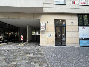 Pronájem garáže, Praha - Smíchov, Karla Engliše, 15 m2