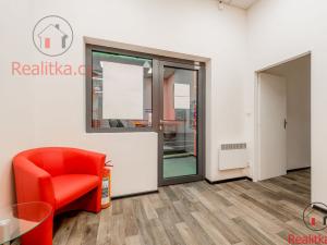 Prodej obchodního prostoru, Praha - Háje, Opatovská, 173 m2