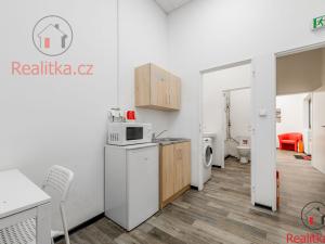 Prodej obchodního prostoru, Praha - Háje, Opatovská, 173 m2