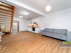 Pronájem bytu 3+kk, Staré Město, Salašská, 110 m2