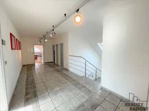 Pronájem kanceláře, Olomouc - Hodolany, 200 m2