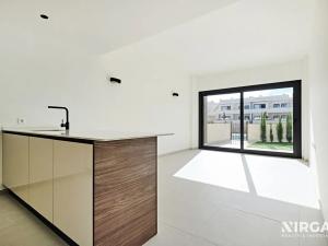 Prodej bytu 2+kk, Torrevieja, Španělsko, 67 m2