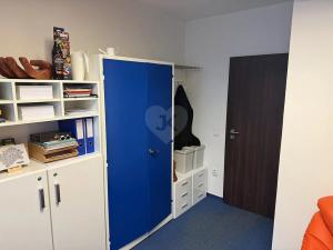 Pronájem kanceláře, Praha - Holešovice, Komunardů, 100 m2