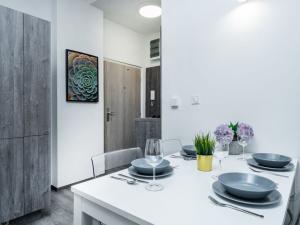 Prodej bytu 2+kk, Praha - Nové Město, Opletalova, 44 m2