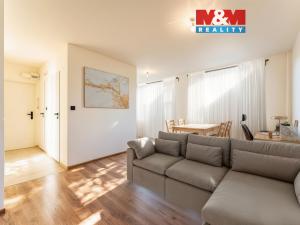 Prodej bytu 3+1, Pardubice - Polabiny, Lidická, 55 m2