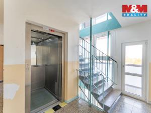 Prodej bytu 3+1, Pardubice - Polabiny, Lidická, 55 m2