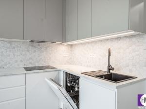 Prodej bytu 3+1, Praha, Urbánkova, 80 m2