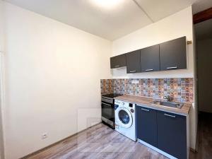 Pronájem bytu 2+1, Karlovy Vary, 53 m2