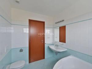 Pronájem rodinného domu, Praha - Nebušice, 360 m2