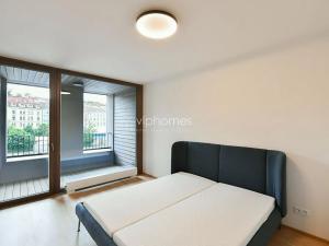 Pronájem bytu 2+kk, Praha - Smíchov, Vackové, 70 m2