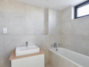 Prodej rodinného domu, Praha - Stodůlky, Karáskova, 200 m2