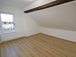 Prodej bytu 3+1, Horšovský Týn, Pionýrů, 87 m2