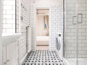 Pronájem bytu 2+kk, Praha - Nové Město, Opletalova, 42 m2