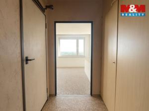 Pronájem bytu 1+kk, Praha - Černý Most, Doležalova, 32 m2