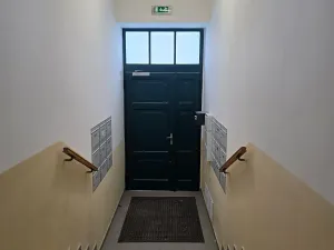 Prodej bytu 2+kk, Praha - Vysočany, Spojovací, 50 m2