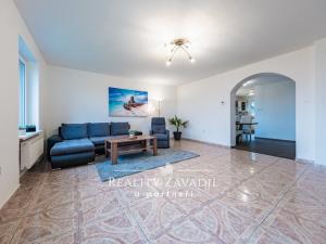 Prodej rodinného domu, Senohraby, U dálnice, 204 m2