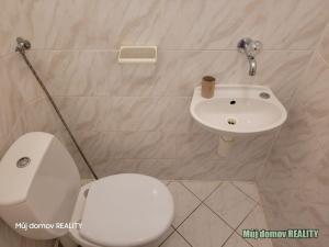 Pronájem bytu 4+1, Praha - Smíchov, Stroupežnického, 140 m2