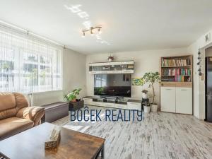 Prodej rodinného domu, Rynholec, nám. 1. máje, 259 m2