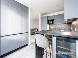 Pronájem bytu 4+kk, Praha - Kobylisy, Kaňkovského, 84 m2