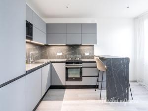 Pronájem bytu 4+kk, Praha - Kobylisy, Kaňkovského, 84 m2