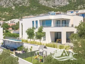 Prodej vily, Makarska, Chorvatsko, 360 m2