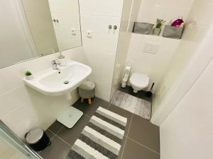 Prodej bytu 1+kk, Praha, Peroutkova, 23 m2