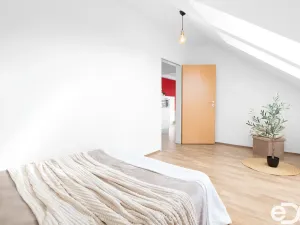 Prodej bytu 2+kk, Praha, Herlíkovická, 64 m2