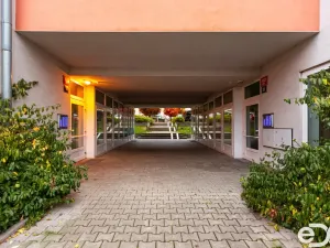 Prodej bytu 2+kk, Praha, Herlíkovická, 64 m2