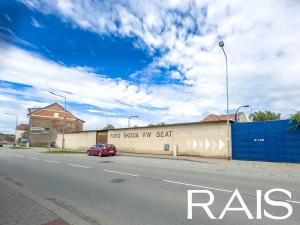 Prodej komerční nemovitosti, Hajany, 692 m2