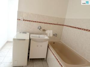 Pronájem bytu 2+1, Karlovy Vary - Drahovice, Vítězná, 69 m2