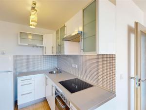 Pronájem bytu 2+kk, Beroun - Beroun-Město, Košťálkova, 44 m2