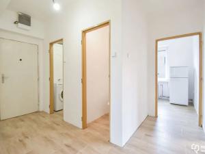 Prodej bytu 3+1, Dolany, 70 m2