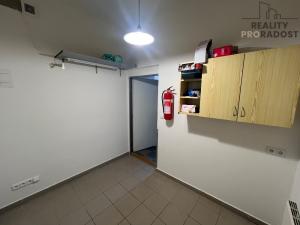 Pronájem obchodního prostoru, Hodonín, Štefánikova, 50 m2