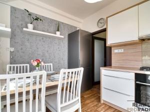 Prodej bytu 2+1, Ostrava - Poruba, Dětská, 61 m2