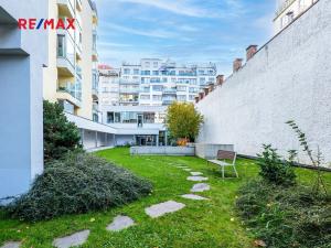 Pronájem bytu 2+kk, Praha - Holešovice, Komunardů, 68 m2