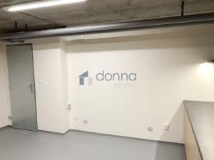 Pronájem komerční nemovitosti, Praha, Mikovcova, 18 m2