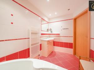 Pronájem bytu 3+kk, Praha - Modřany, Semická, 86 m2