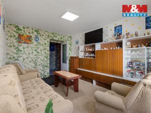 Prodej bytu 3+1, Jesenice, Školní, 55 m2