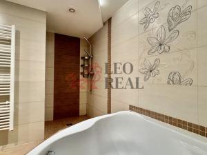 Prodej rodinného domu, Topolná, 215 m2