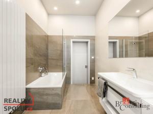 Prodej bytu 3+1, Liberec - Liberec I-Staré Město, U Náspu, 107 m2