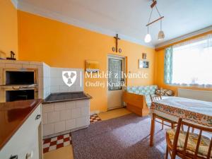 Prodej rodinného domu, Hluboké, 107 m2