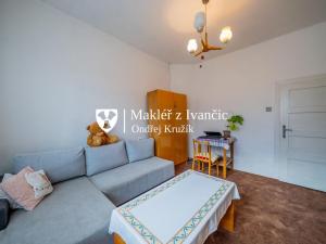 Prodej rodinného domu, Hluboké, 107 m2