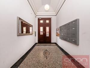 Prodej bytu 3+1, Praha - Smíchov, Zborovská, 89 m2