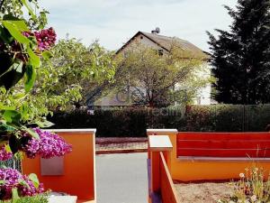 Pronájem bytu 2+1, Praha, Hejtmanská, 54 m2