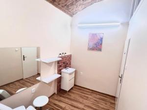 Pronájem výrobních prostor, Praha - Žižkov, Prokopova, 15 m2