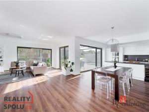 Prodej rodinného domu, Velké Popovice, U Školky, 190 m2