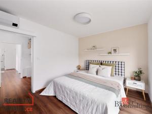 Prodej rodinného domu, Velké Popovice, U Školky, 190 m2