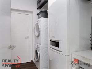 Prodej rodinného domu, Velké Popovice, U Školky, 190 m2