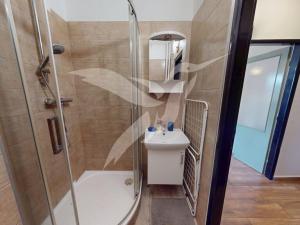 Pronájem bytu 1+1, Praha - Záběhlice, Svojšovická, 27 m2