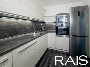 Prodej bytu 3+1, Brno, Sevastopolská, 77 m2